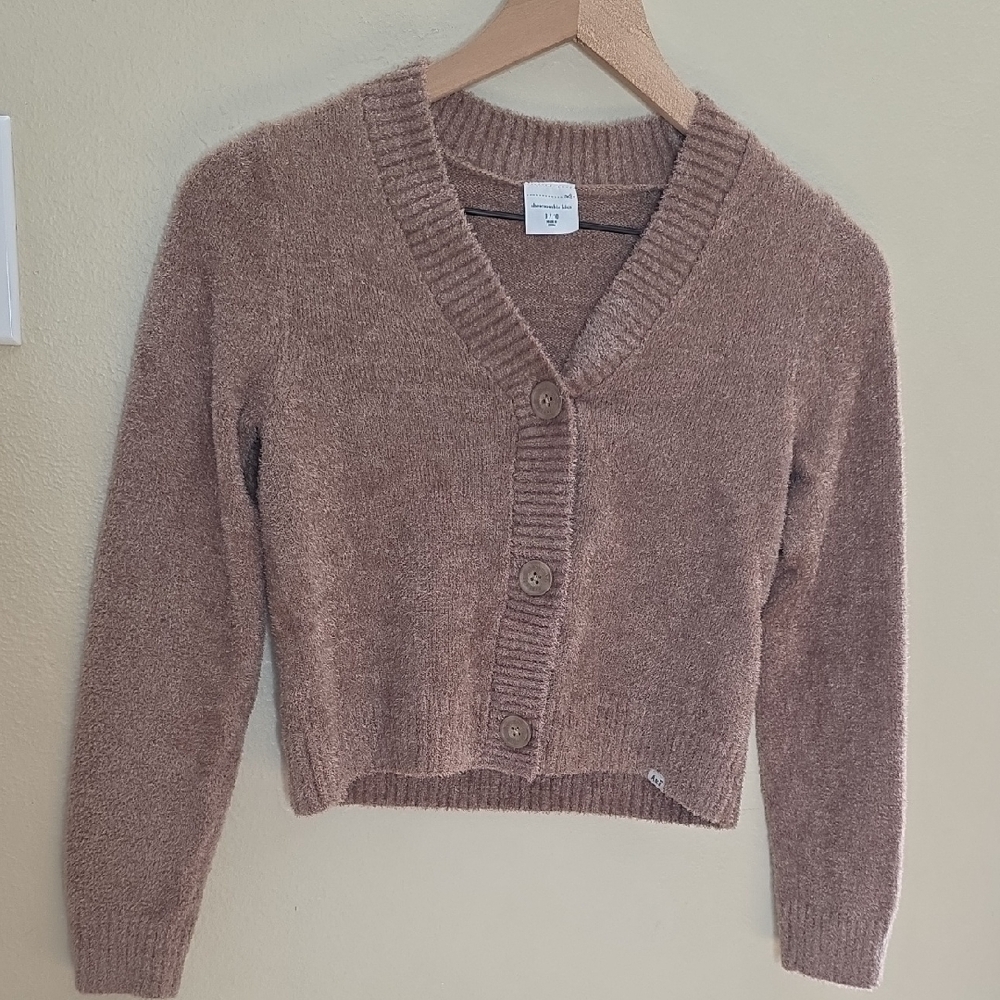Abercrombie & Fitch Kids Soft Knit Button Front Cropped Brown Cardigan Girl 9/10 - Picture 3 of 11